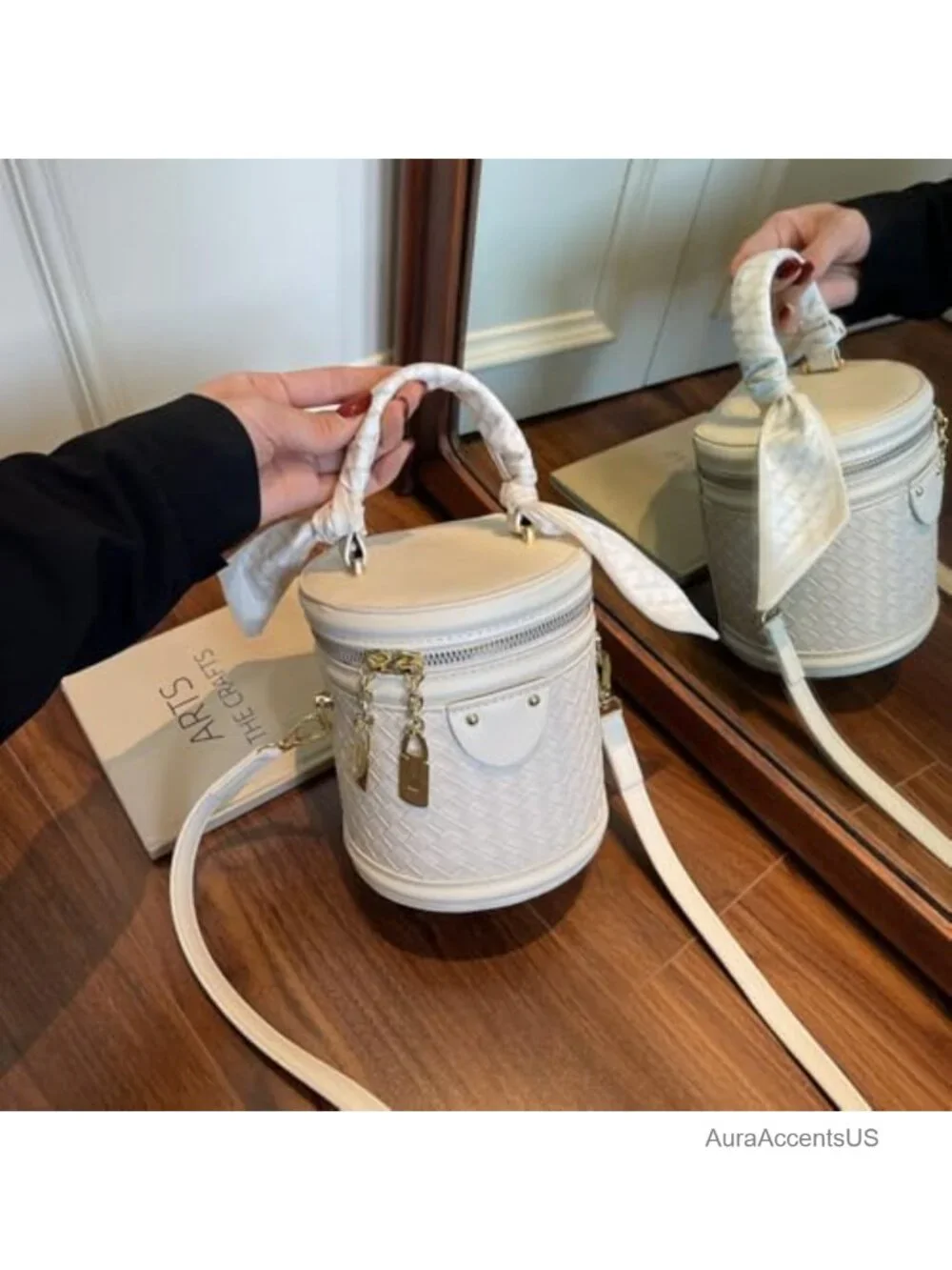 Mini Bucket Crossbody Bag Vegan Leather Small Round Handbag Purses